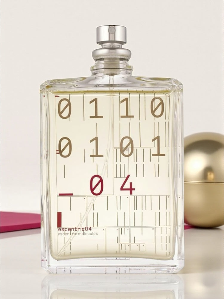 Escentric Molecules Molecule 04